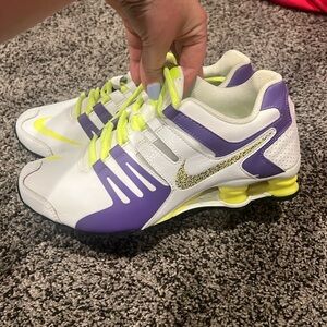 Nike shox size 8